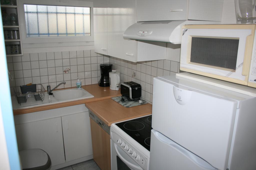 La Doris Villa Saint-Pair-sur-Mer Exteriör bild